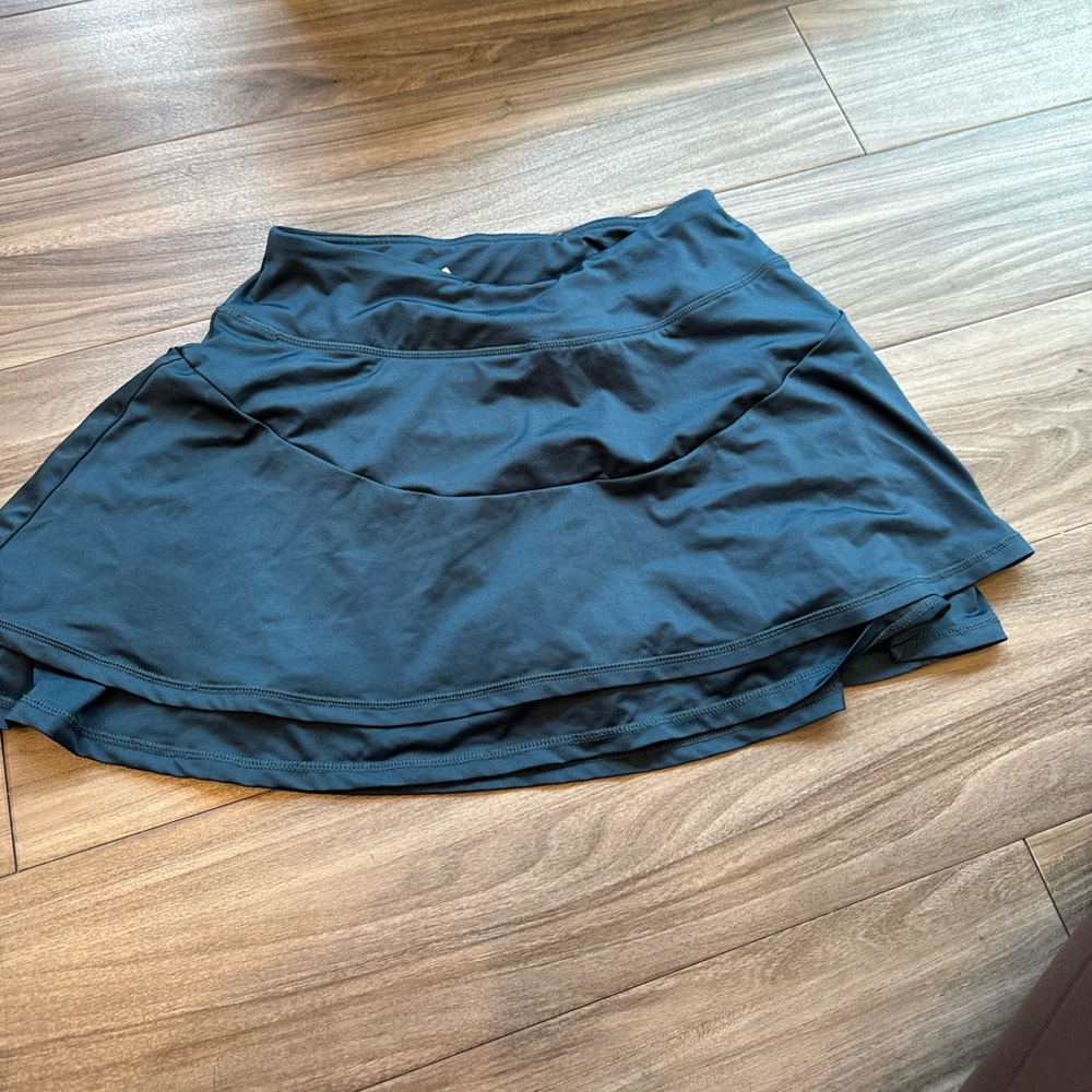 Active skirt